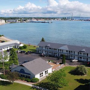 Sunrise Beach Motel Mackinaw City Exterior photo