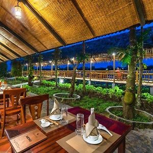 Mekong Lodge Resort Cái Bè Exterior photo