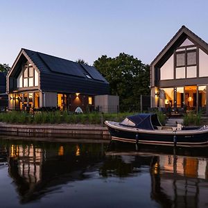 Water Villa With Private Mooring On The Slotermeer Balk Exterior photo
