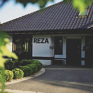 Reza Villa Bełchatów Exterior photo