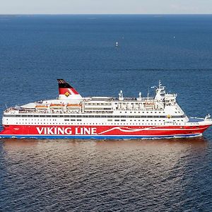 Viking Line ferry Gabriella - Stockholm to Helsinki Hotell Exterior photo