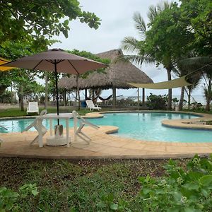 Cabo Tortuga Bungalows Monterrico Exterior photo