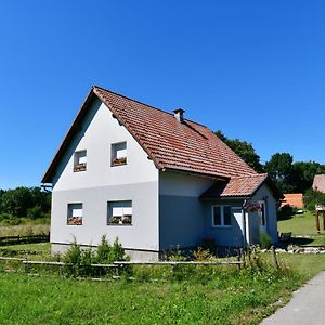 Apartman Roby Lägenhet Saborsko Exterior photo