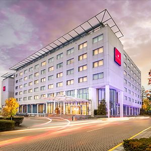 Ramada By Wyndham Amsterdam Airport Schiphol Hotell Badhoevedorp Exterior photo