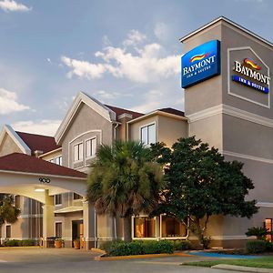 Baymont By Wyndham Clute Lake Jackson Hotell Exterior photo