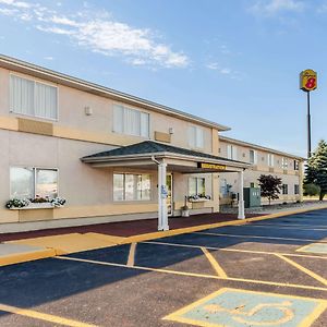 Super 8 By Wyndham Ionia Mi Hotell Exterior photo