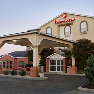 Ramada By Wyndham Elizabethtown Hotell Exterior photo