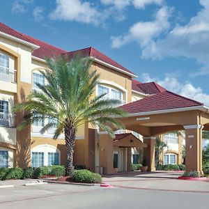 La Quinta By Wyndham Bay City Hotell Exterior photo