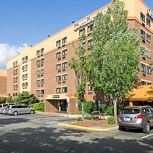 Comfort Inn University Center Fairfax Exterior photo