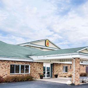Super 8 By Wyndham Osseo Wi Hotell Exterior photo