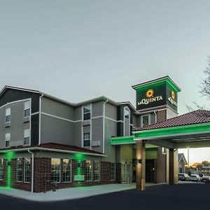 La Quinta By Wyndham Kansas City Airport Hotell Exterior photo