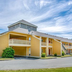 Econo Lodge Freeport - Brunswick Area Exterior photo