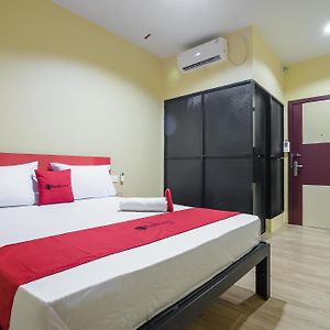 Reddoorz @ Batu Aji Batam 2 Hotell Exterior photo