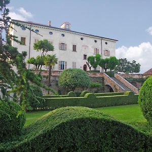 Castello Di Coazzolo Bed and Breakfast Neive Exterior photo