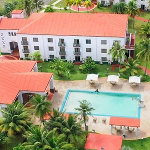 Garden Villa Hotel Tumon Exterior photo