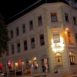 Traditionsgasthaus Goldener Loewe Riesa Restaurant & Pension Hotell Exterior photo