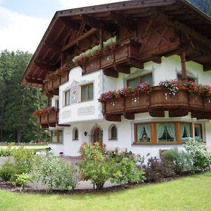 Pension Peter Hotell Neustift im Stubaital Exterior photo