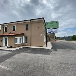 Antica Locanda Zio Cesare Hotell Ferrara Exterior photo