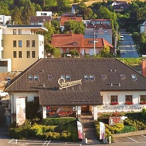 Penzion A Restaurace U Johana Hotell Zlín Exterior photo