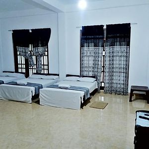 Fair View Bungalow Hotell Kataragama Exterior photo