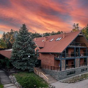 Roza Wiatrow Hotell Węgorzewo Exterior photo