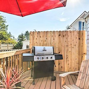 Charming Seaview Home With Bbq, Deck And Fire Pit Exterior photo