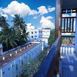 Manora Residency Hotell Pondicherry Exterior photo