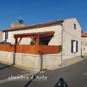 Les Petits Jardins De Cisse Chambre De Charme Hotell Exterior photo