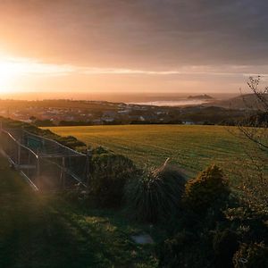 Spacious Sea-View Apt. Overlooking St Ives Bay Lägenhet Gwithian Exterior photo