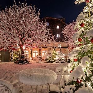 Der Schlosswirt Zu Anif - Biedermeierhotel Und Restaurant Exterior photo