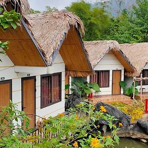 Wings Ha Giang Loop Bungalow Hotell Exterior photo