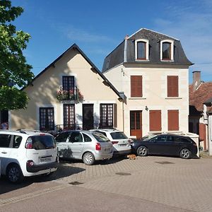 Le P'Tit Pouilly Du Val De Loire En Bourgogne ! Hotell Exterior photo