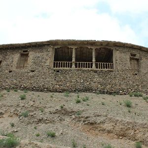 Komil'S Homestay In Sentyab Village Nurota Exterior photo
