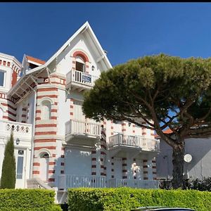 Chambre Sur La Falaise De Pontaillac Hotell Vaux-sur-Mer Exterior photo