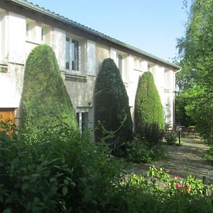 Auberge De L'Arzon Hotell Chomelix Exterior photo