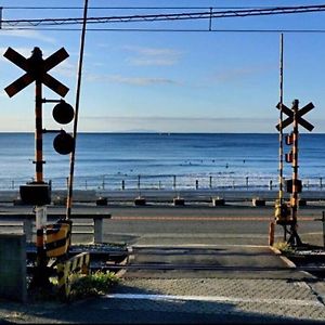 Seaside House Enoshima 江ノ島, Free Parking 漫居湘南海岸, 尋訪灌籃高手 Lägenhet Koshigoe Exterior photo