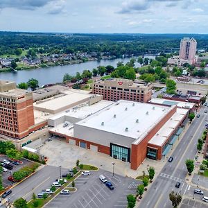 Augusta Marriott At The Convention Center Hotell Exterior photo