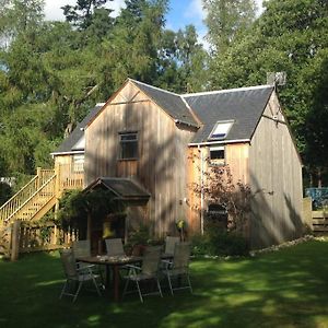 The Beeches Studio, Highlands Of Scotland Lägenhet Newtonmore Exterior photo