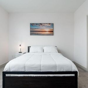 Affordable Private Bed Whitetown - Shared Lägenhet Whitestown Exterior photo