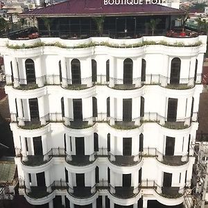 Kesuma Front One Boutique Palembang Hotell Exterior photo