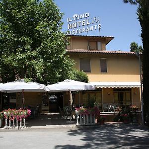 Hotel Ristorante Il Pino Chiusi Exterior photo