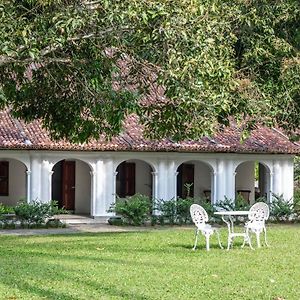 The Kandy House Hotell Exterior photo