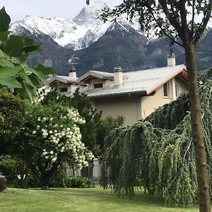 Grand Arvou Lägenhet Aosta Exterior photo