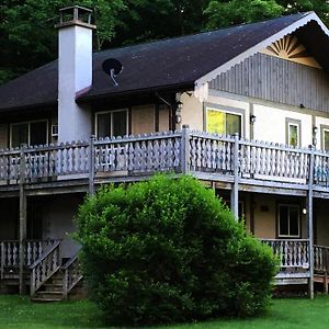 Slide Mountain Forest House Hotell Oliverea Exterior photo