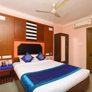 Gnana Srm Residecny Hotell Pondicherry Exterior photo