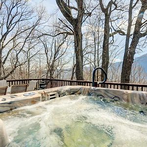 Stunning Maggie Valley Getaway With Decks, Fire Pit! Villa Exterior photo