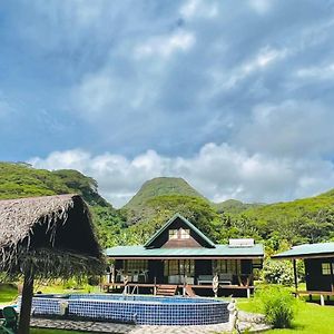 Te Fare Manulani Hotell Uturoa Exterior photo