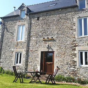 Stone Cottage With Garden Sainte-Marguerite-d'Elle Exterior photo