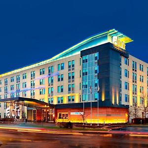 Aloft Montreal Airport Hotell Dorval Exterior photo