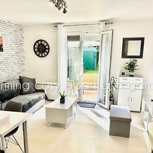 Charming Cosy Apart With Garden Free Parking Lägenhet Claye-Souilly Exterior photo